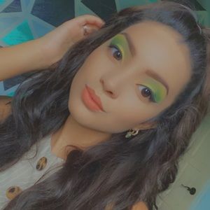 Meet your Posher, Joanna